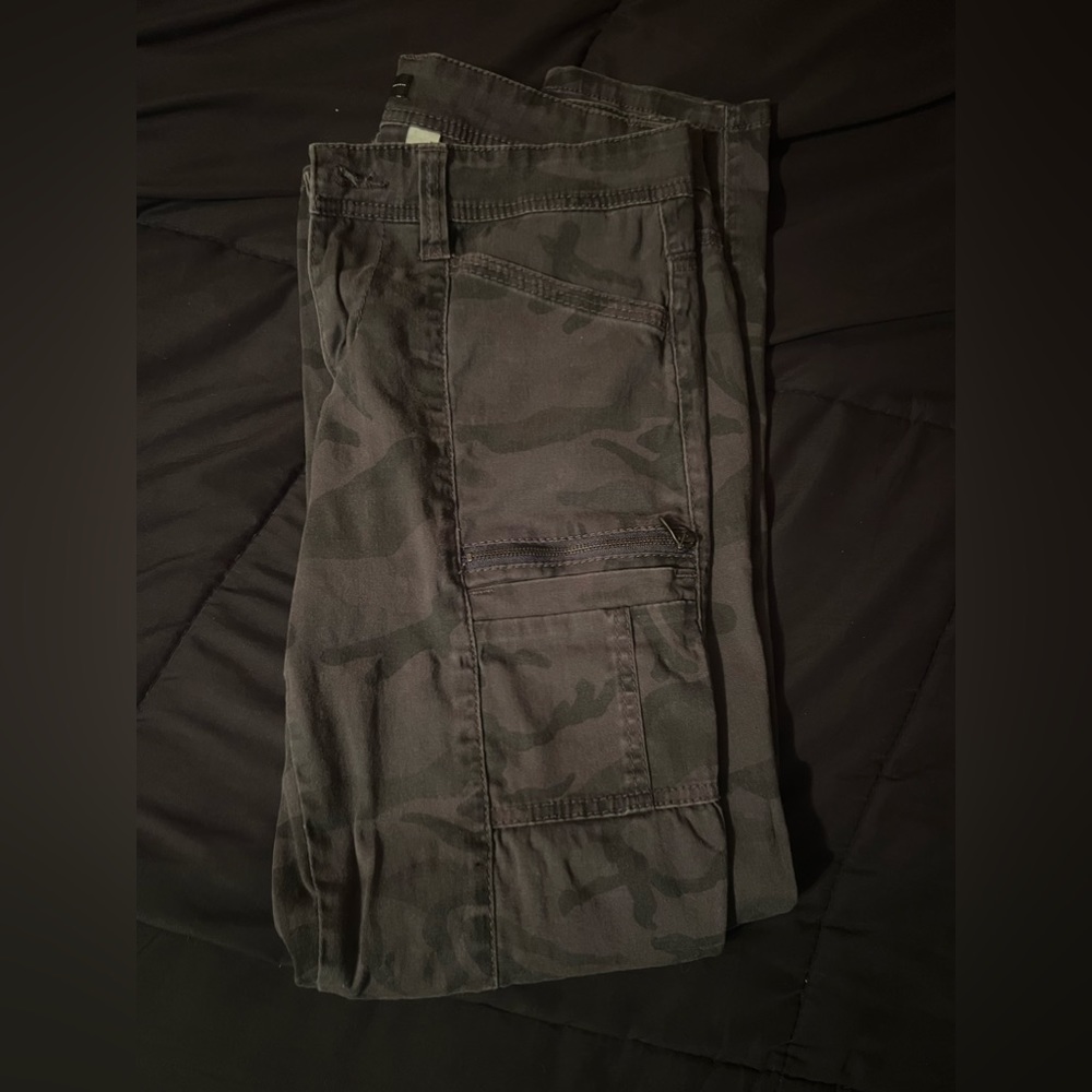 Womens Light Camo Straight Pant Cargos